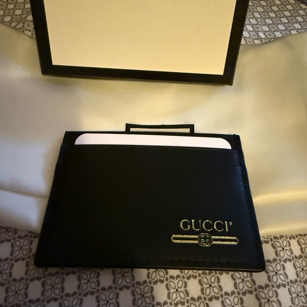 Gucci Black and Gold Card Holder
